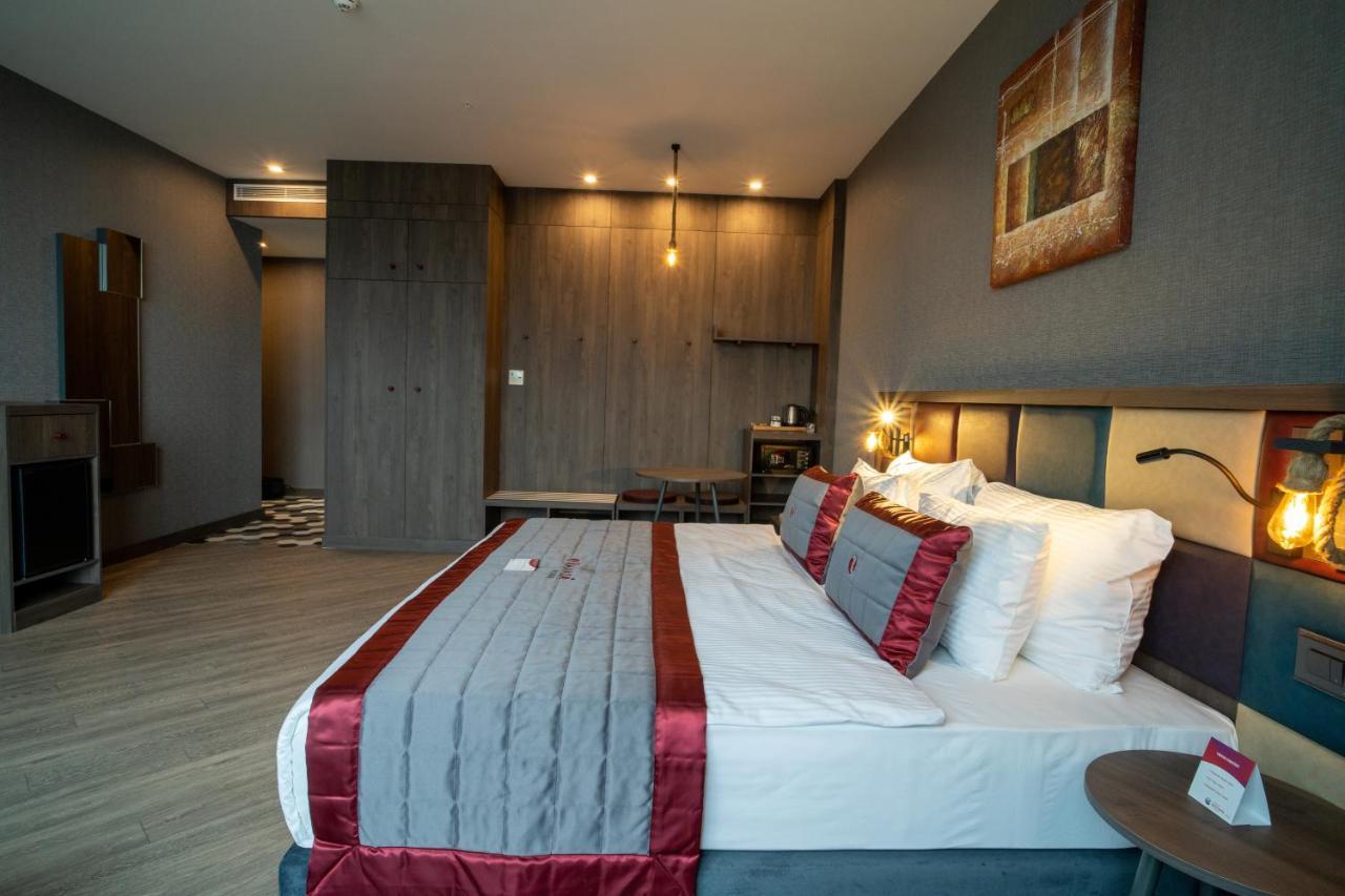 Ramada Encore By Wyndham Istanbul Avcilar Bagian luar foto